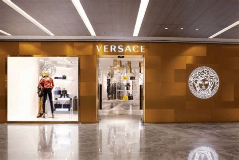 versace outlet singapore|Versace official website.